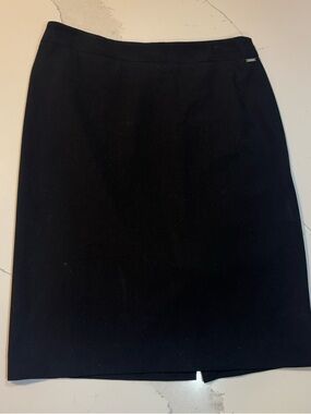 DKNY classic black pencil skirt